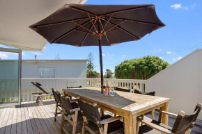 The Beach Life - Waihi Beach Holiday Home